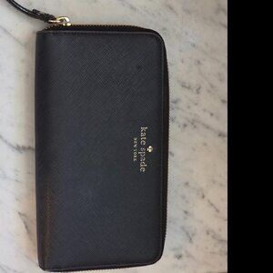 Kate Spade New York Black Saffiano Leather Zip Around Wallet Wristlet